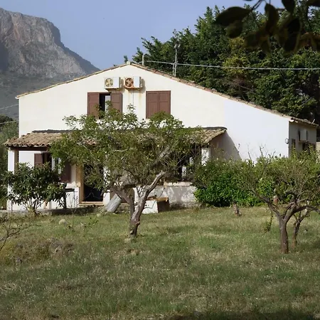 Calajo' Country house *